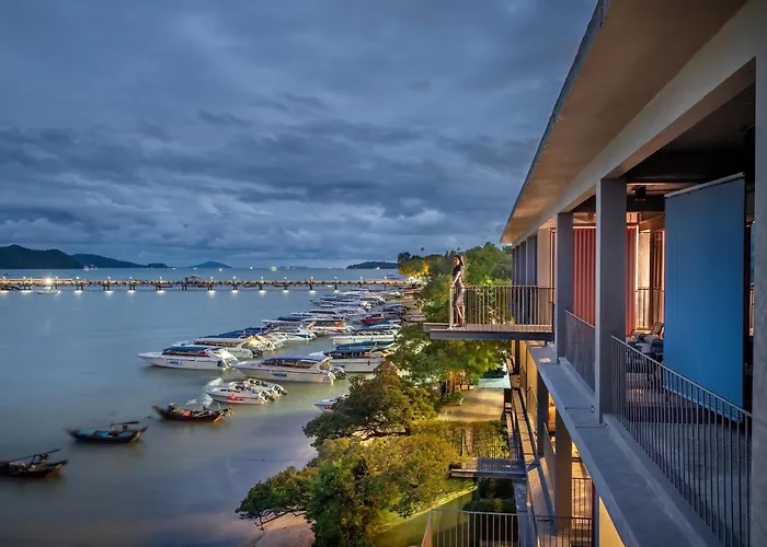 Shin Arch39 Phuket Beach Front - Sha Plus